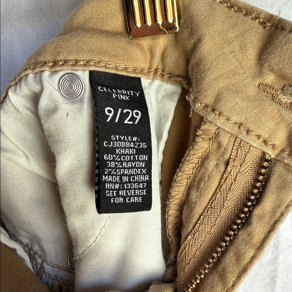 Celebrity Pink Women's Tan Shorts Size 9/29 - Picture 4 of 4